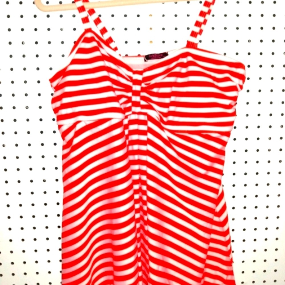 Avid love Size XXL Red & White Striped Swim Bikini Top Vacay Beach